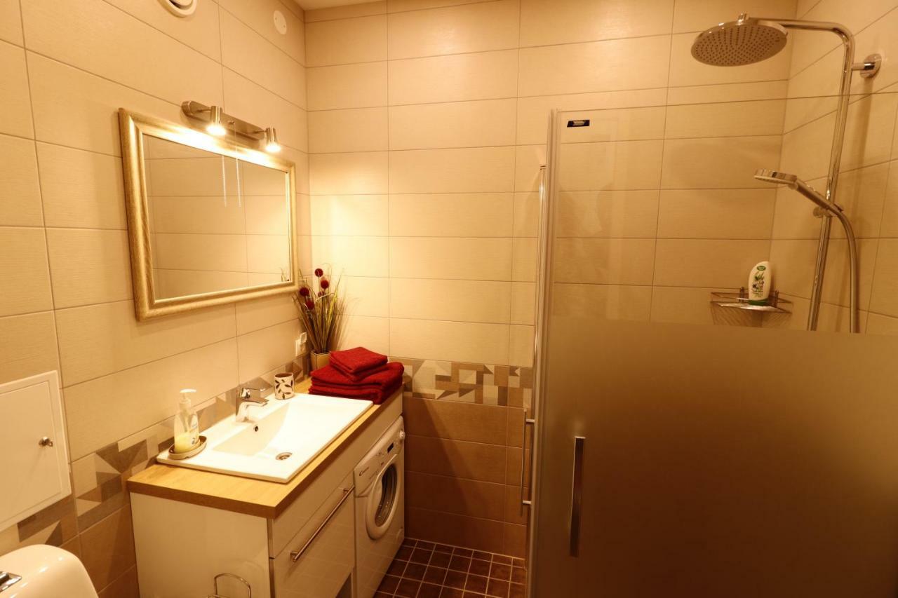 Akord Apartment Centrum With Free Parking Parnu Luaran gambar